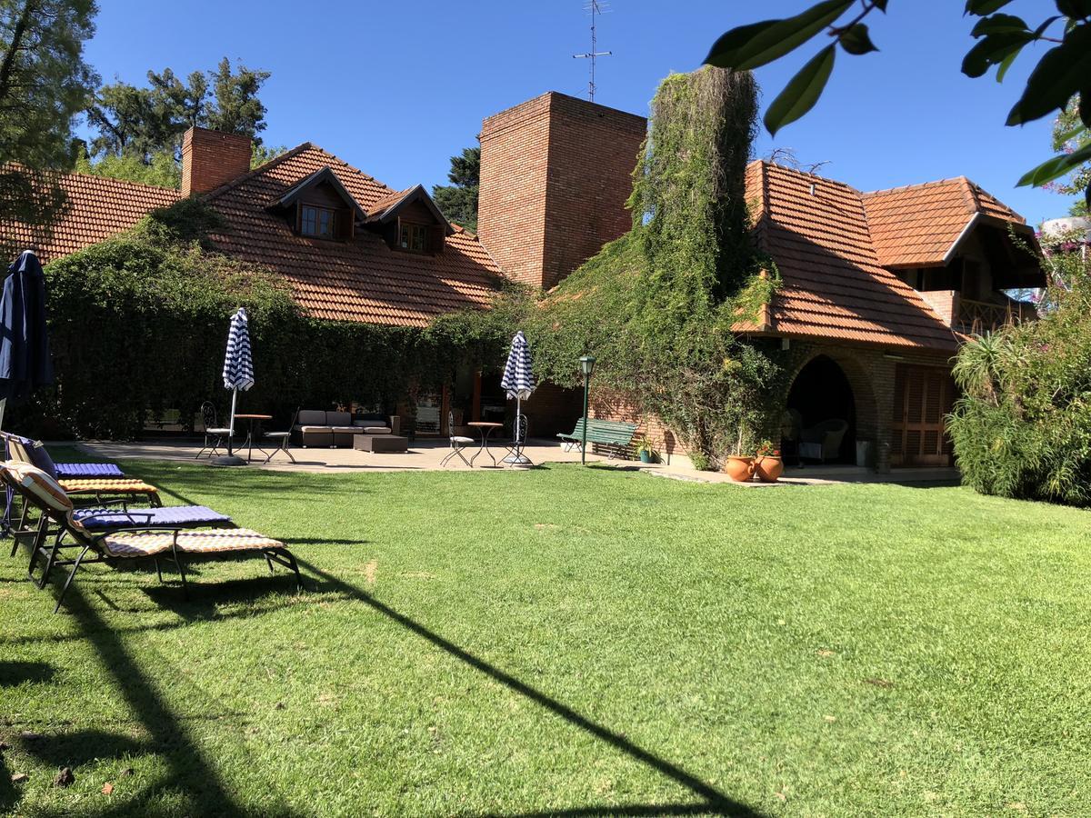 Hotel Aeropuerto Ezeiza Casa De Mr Monte Grande Eksteriør billede